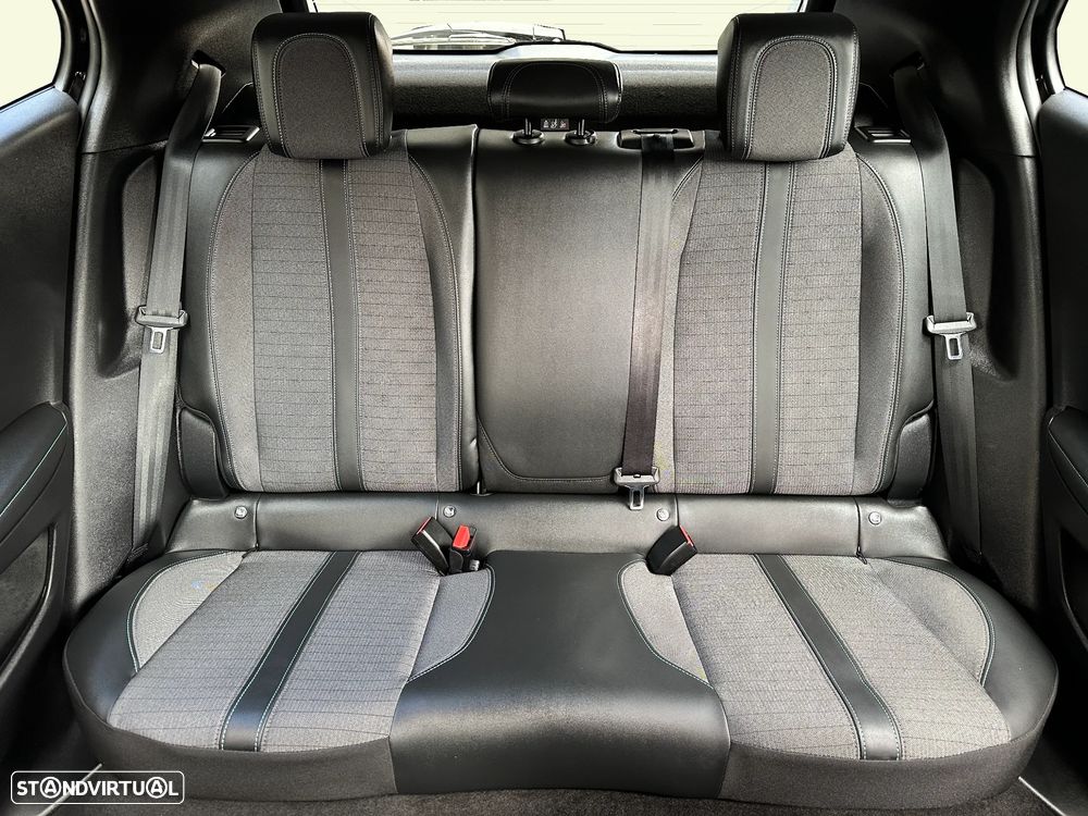 Peugeot 2008 1.5 BlueHDi Allure Pack - 8