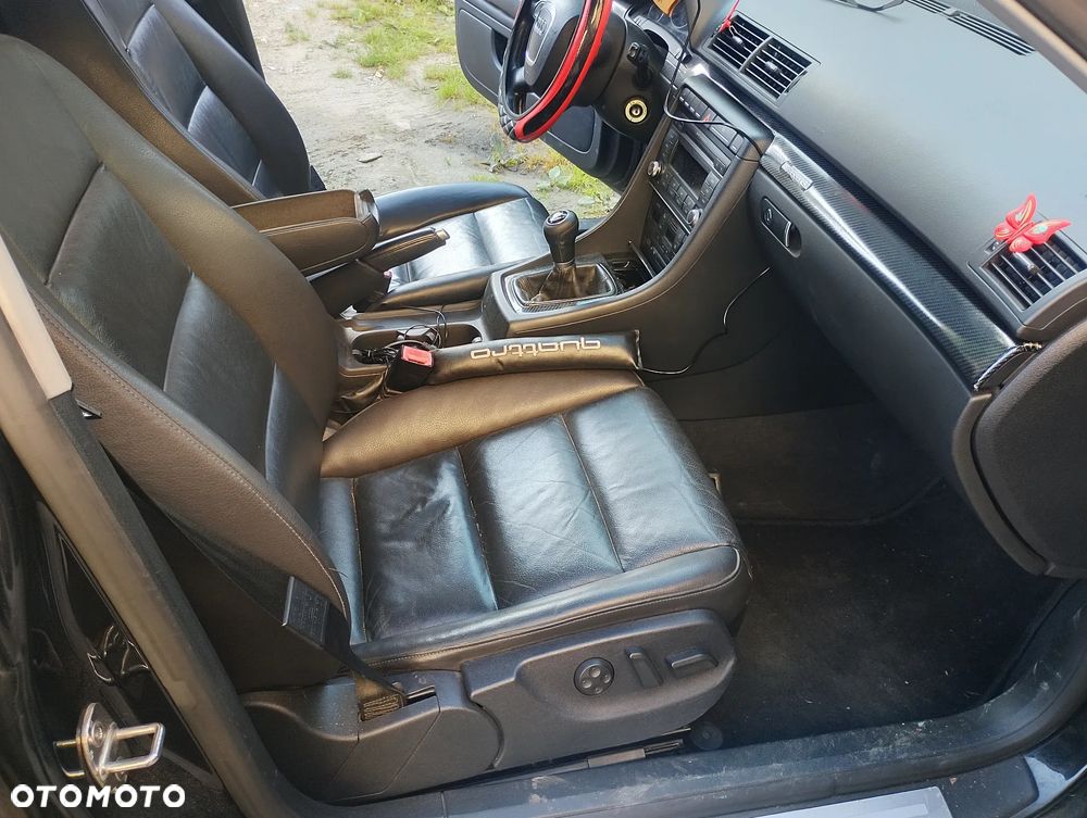 Audi A4 Limousine 2.0T FSI - 14