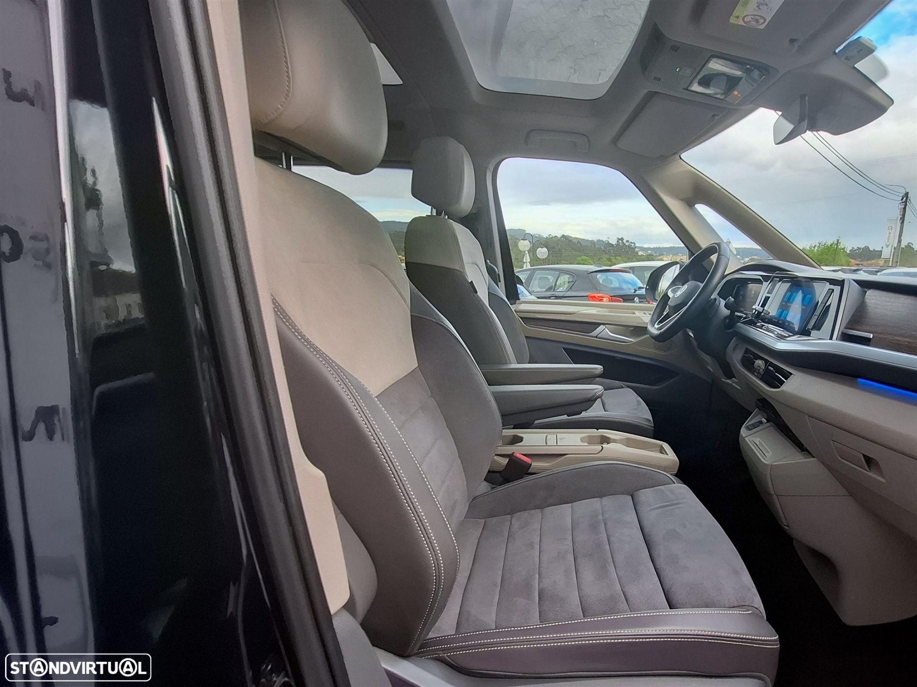 VW Multivan 2.0 TDI Style Longa DSG - 20