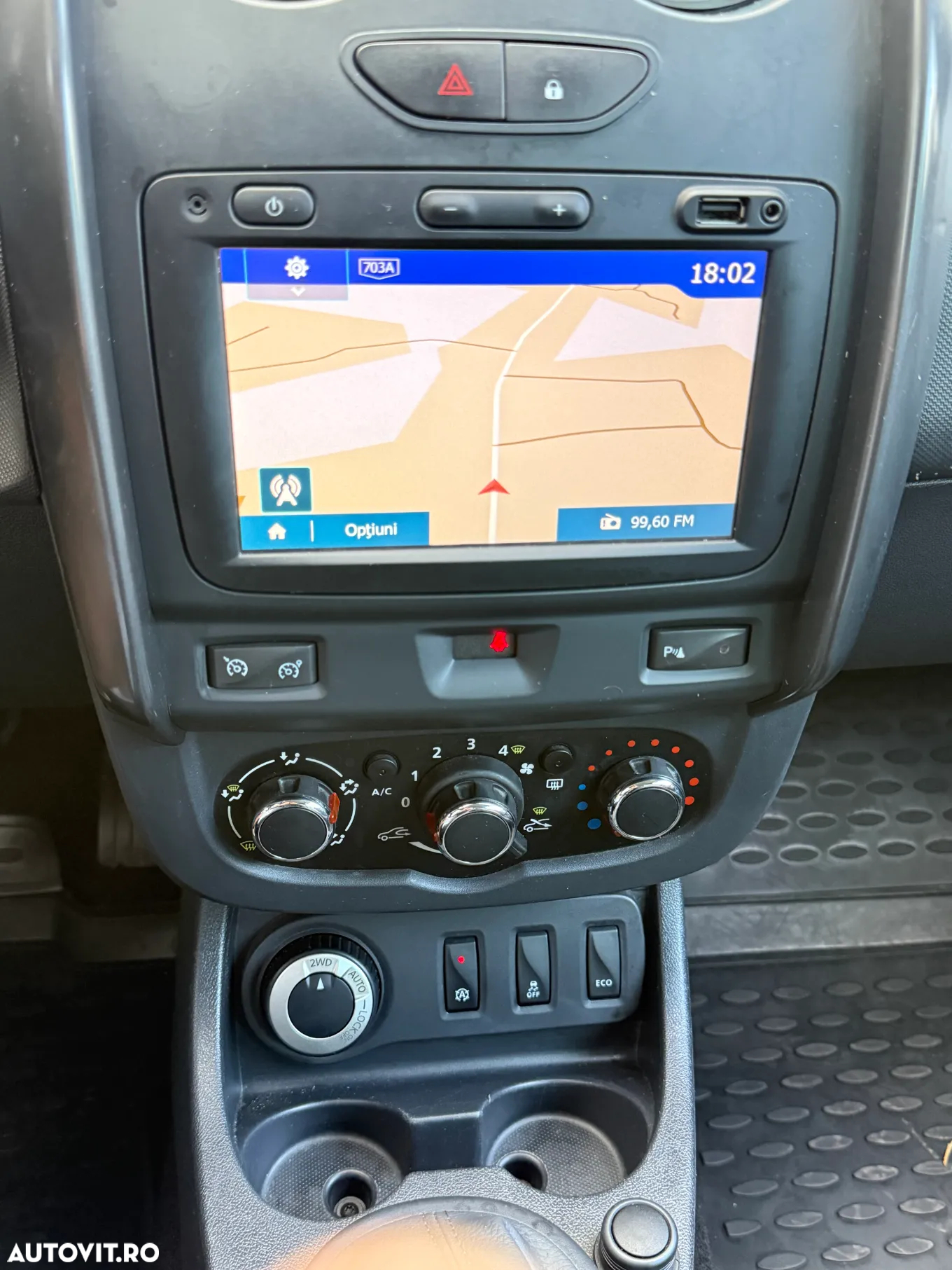 Dacia Duster 1.6 4x4 SL Connected by Orange - 12
