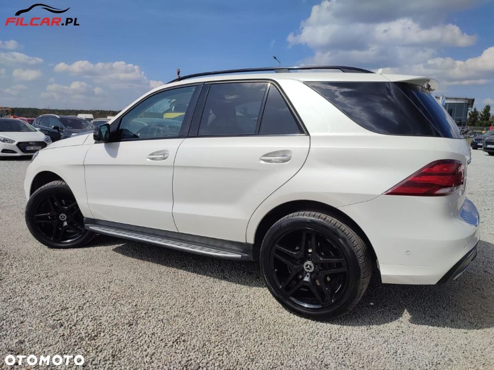 Mercedes-Benz GLE - 26