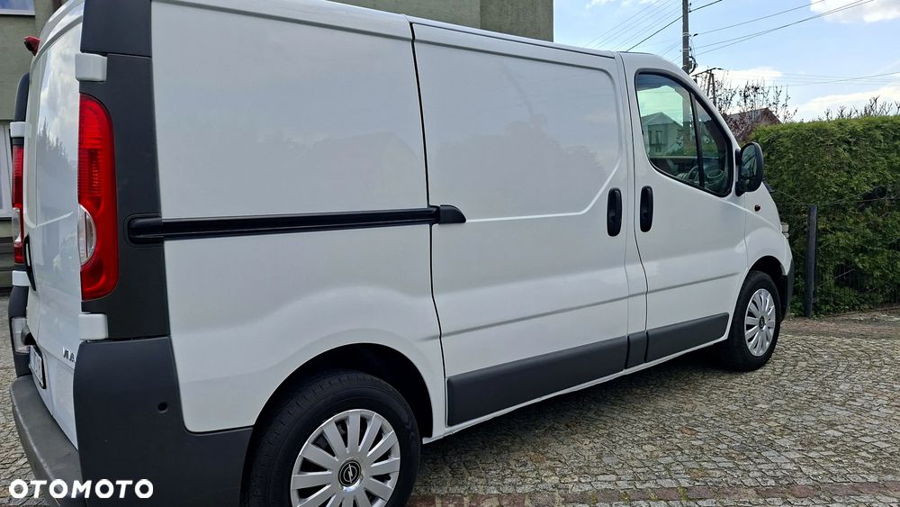 Opel VIVARO - 17
