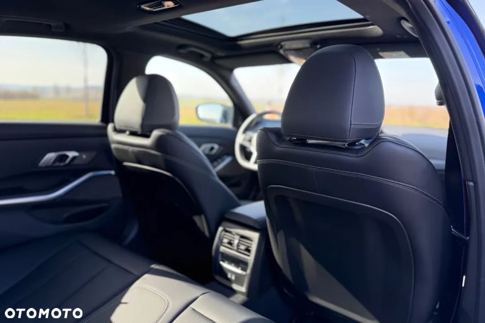 BMW Seria 3 M340i xDrive mHEV sport - 13