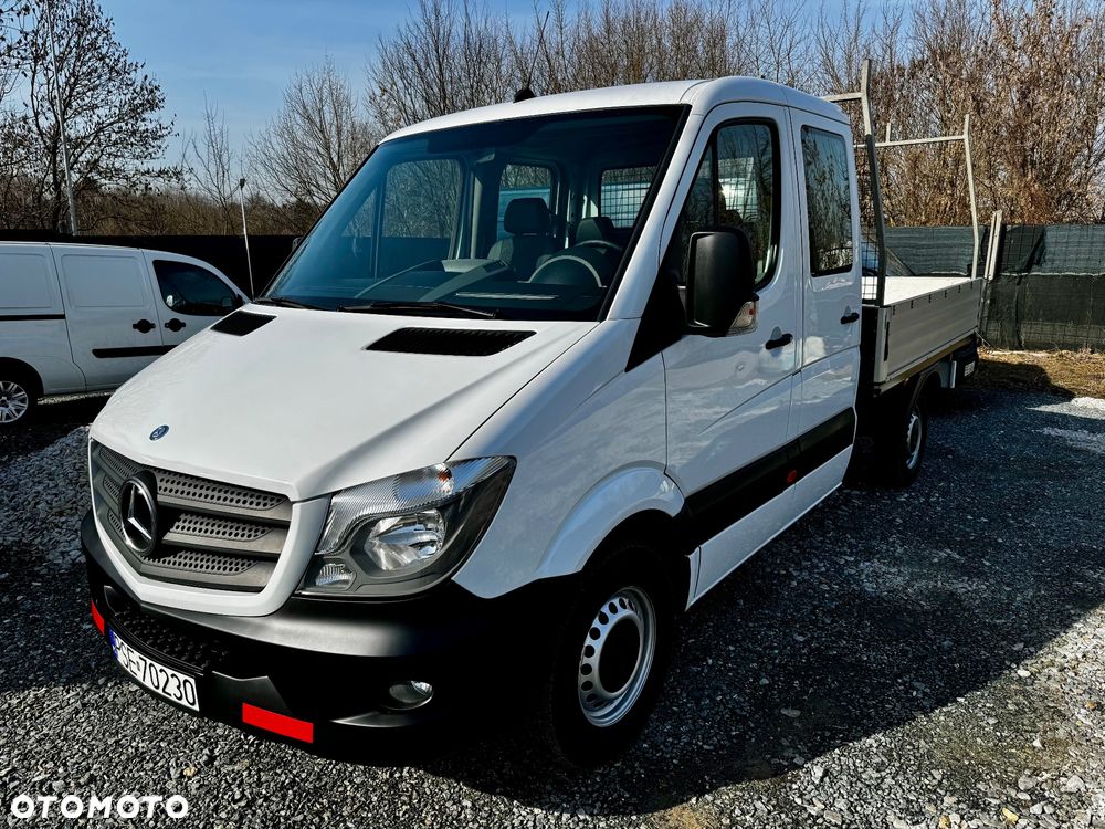 Mercedes-Benz Sprinter - 13