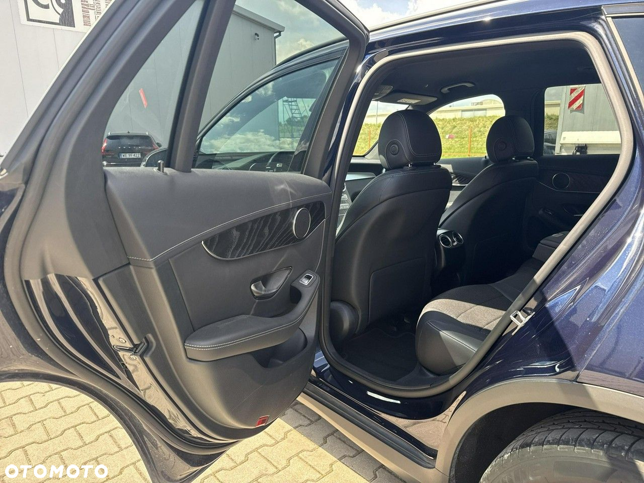 Mercedes-Benz GLC - 14