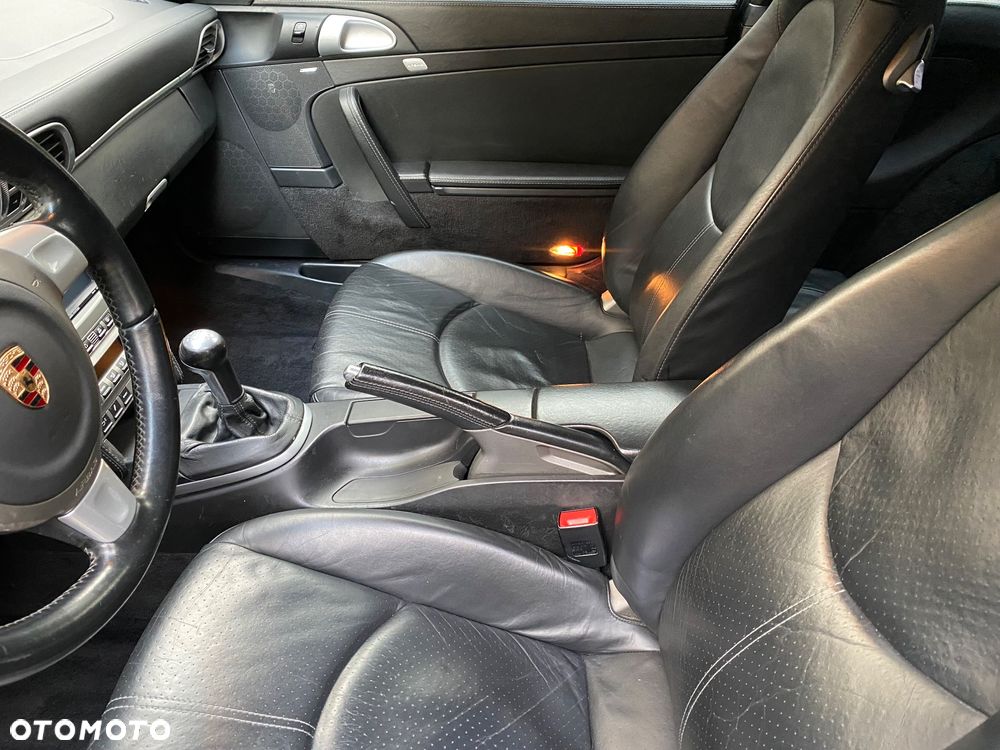 Porsche 911 Carrera S - 6