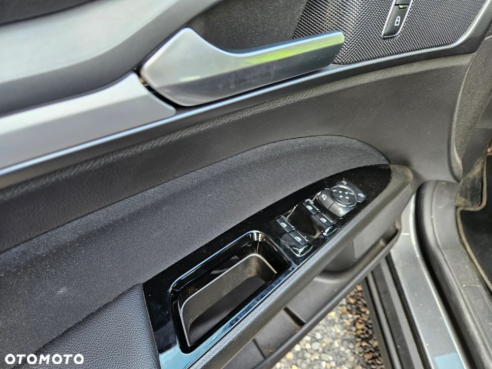 Ford Mondeo - 8