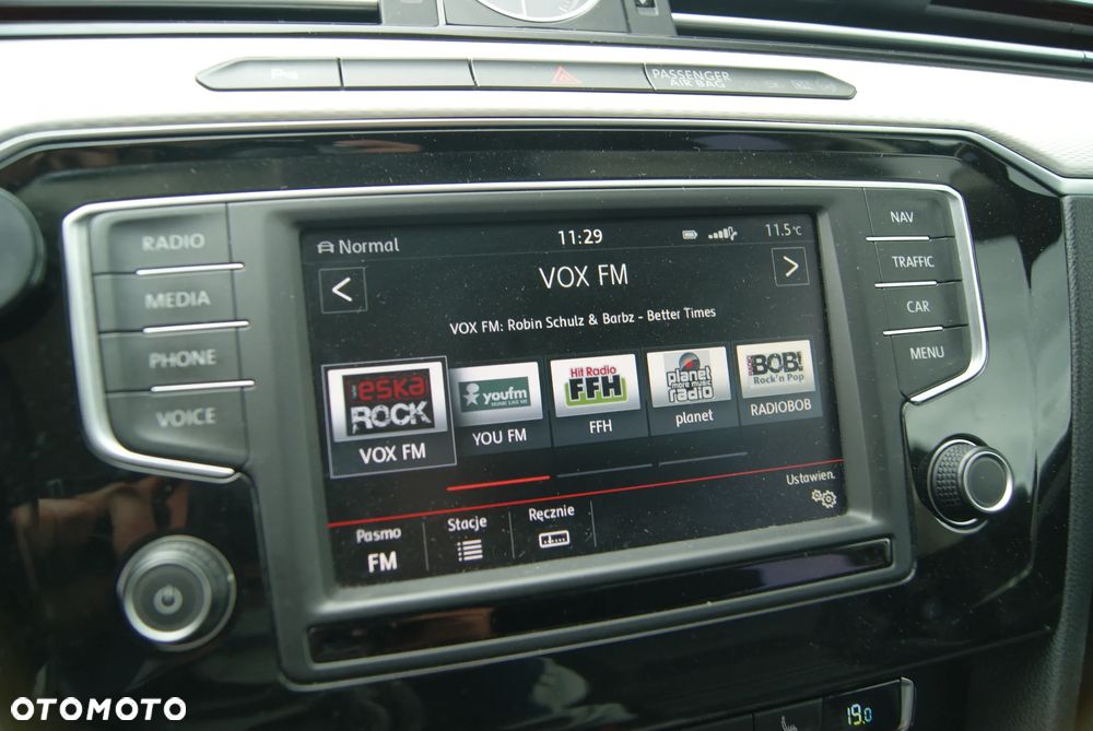 Volkswagen Passat 2.0 TDI (BlueMotion Technology) DSG Highline - 32