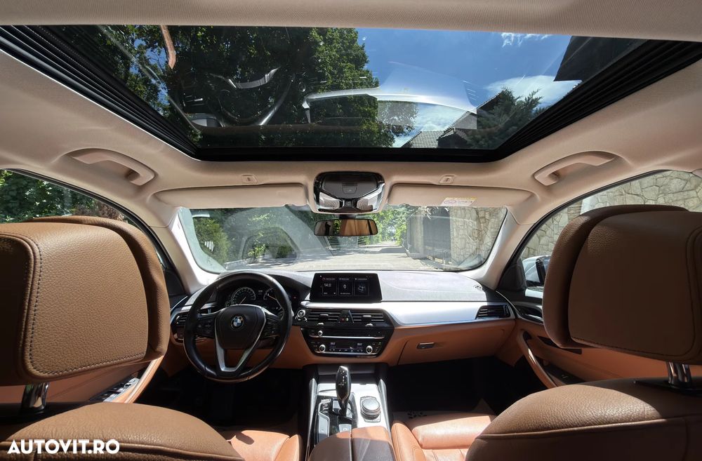 BMW Seria 5 530i xDrive AT - 7
