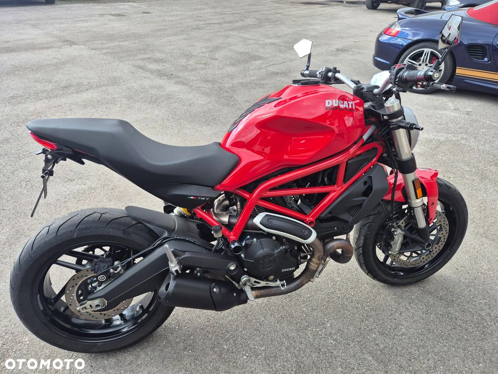Ducati Monster - 13
