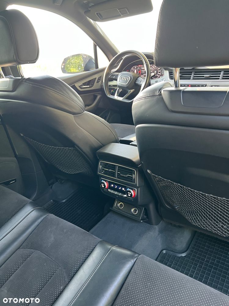 Audi Q7 - 6