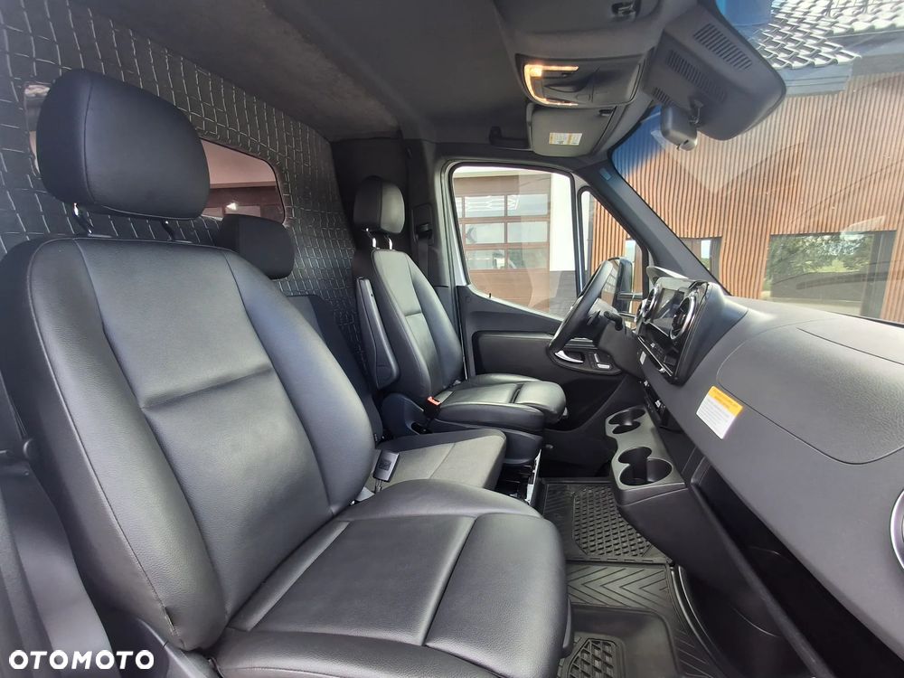 Mercedes-Benz Sprinter 519 3500 Kg DMC Laweta Autolaweta Pomoc Drogowa Silnik 3.0 V6 Koła Bliźniacze Wersja Kamper Obracane Fotele 3 Miejsca Elektryczne Fotele Z Pamięcią Nawigacja Łopatki F1 Światła Full Led - 31