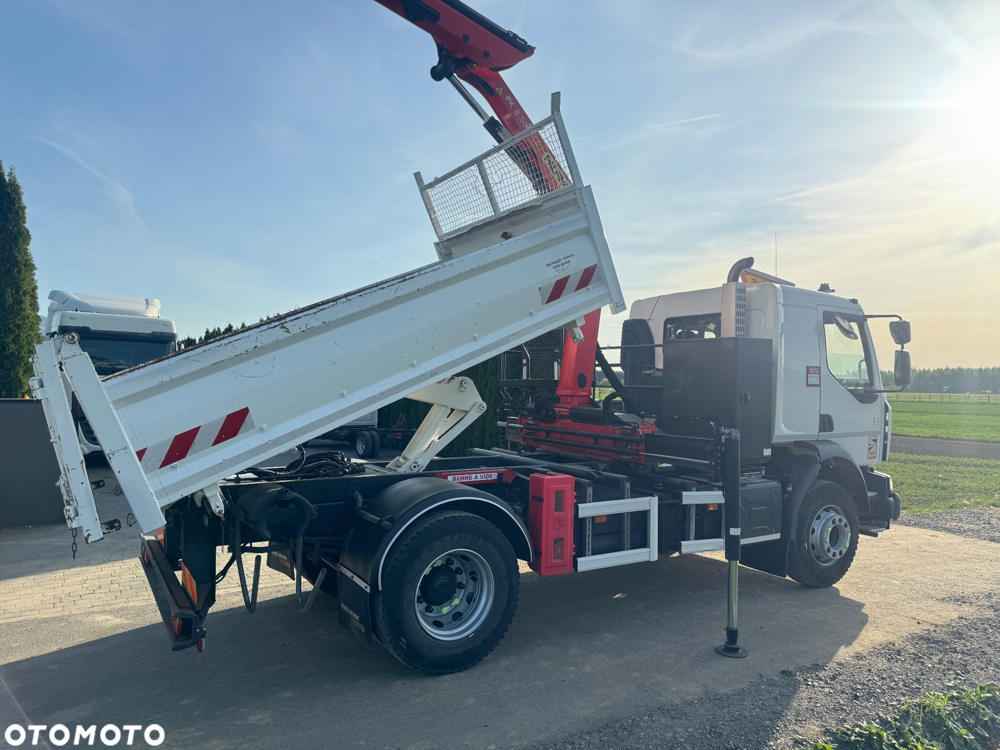 Renault RENAULT D14 /  / WYWROTKA + HDS PALFINGER 8.501 SLD3 - 10