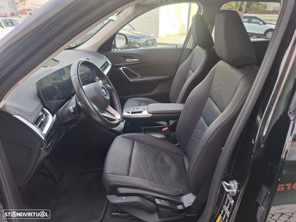 BMW iX1 xDrive30 xLine - 34