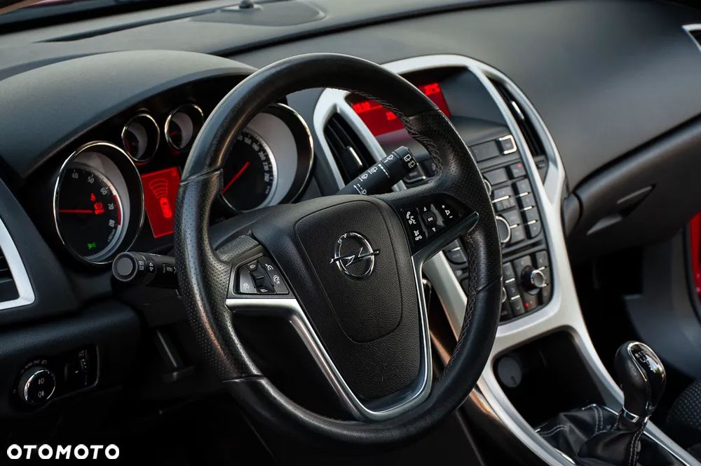 Opel Astra 1.4 Turbo Innovation - 24