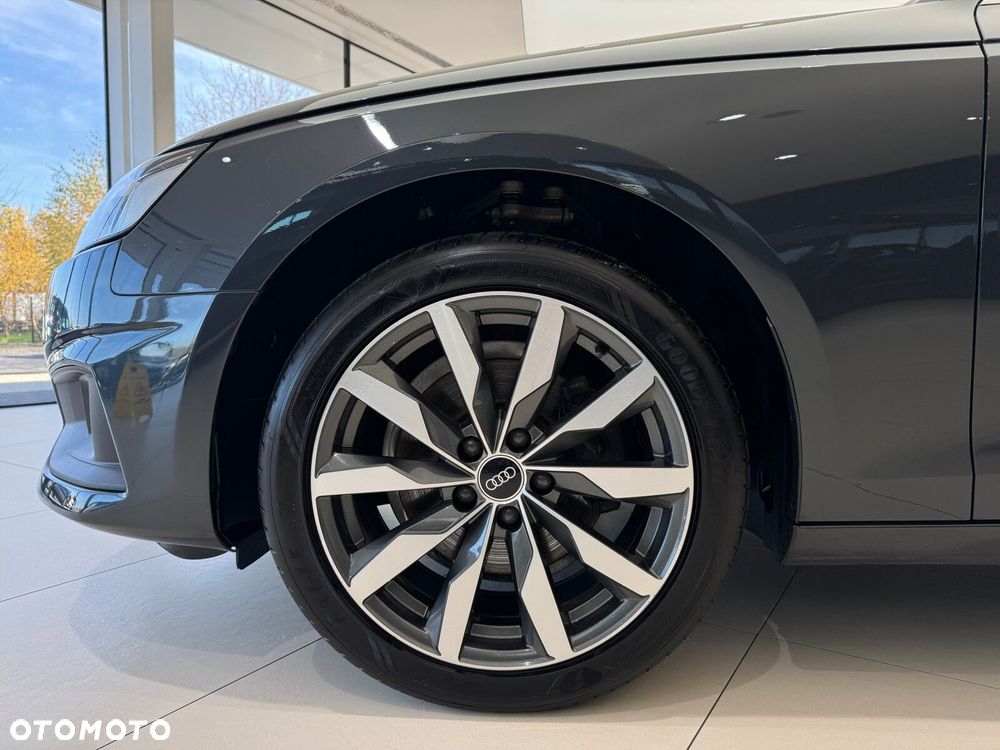 Audi A4 Limousine - 18