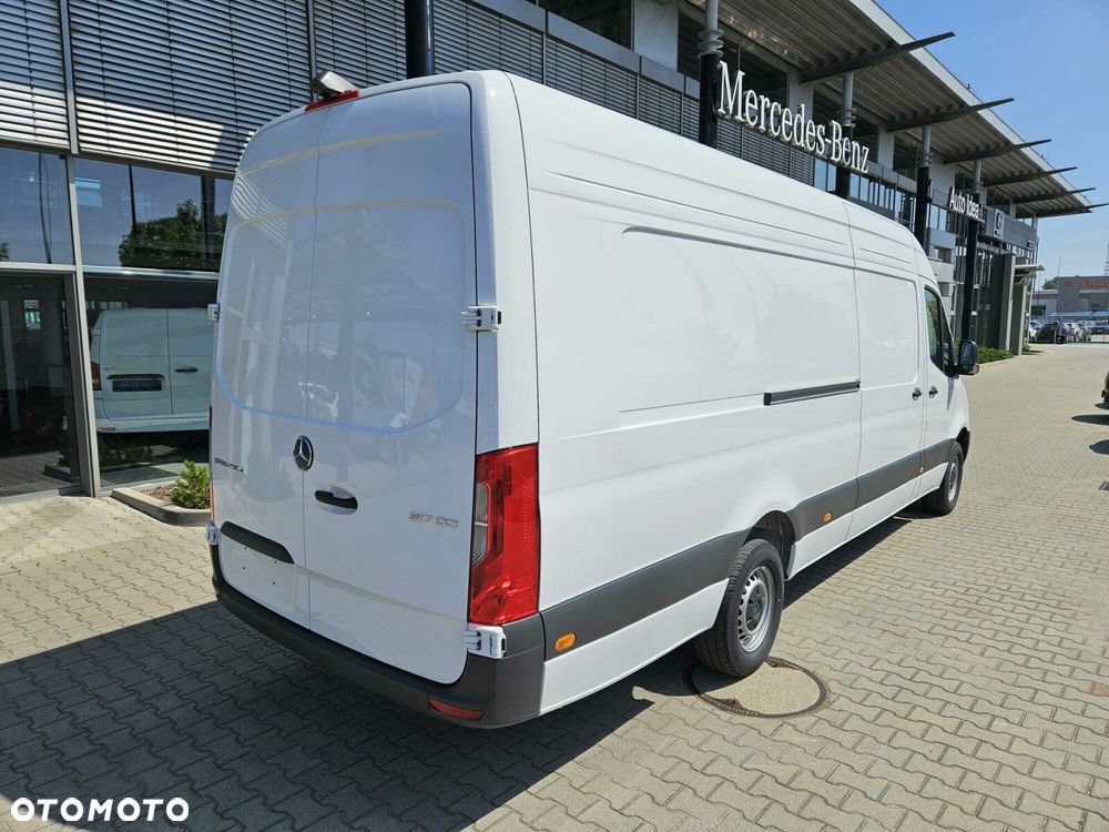 Mercedes-Benz Sprinter Sprinter - 4