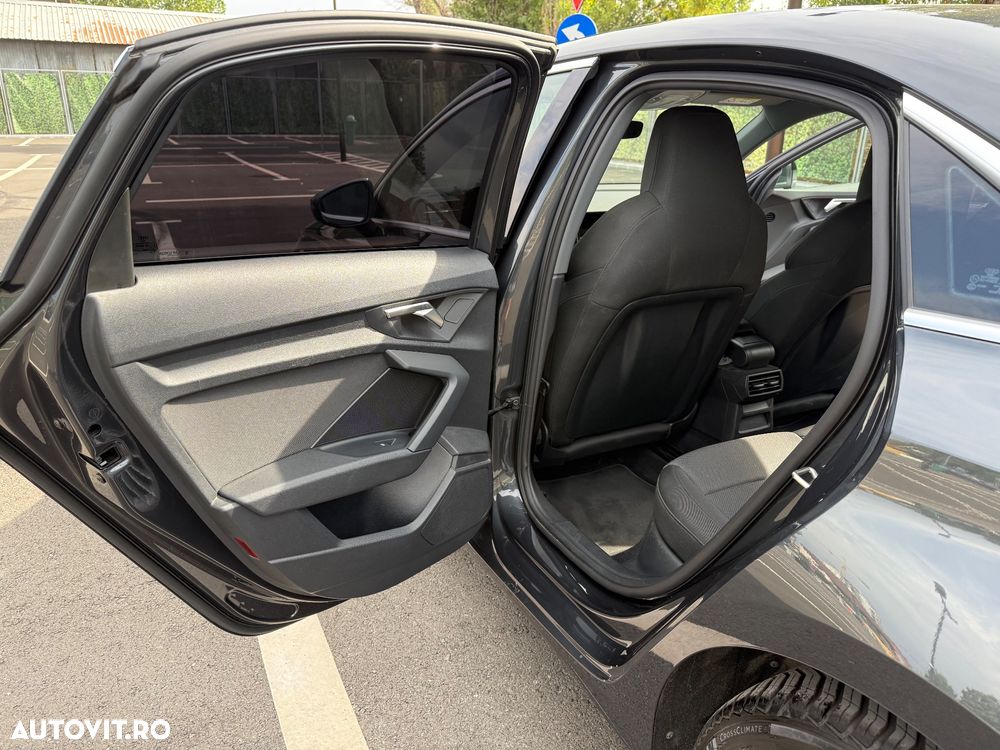 Audi A3 1.0 30 TFSI MHEV S tronic Advanced - 18