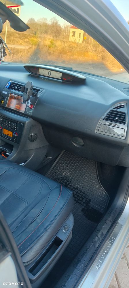 Citroën C4 2.0 HDi Exclusive - 13