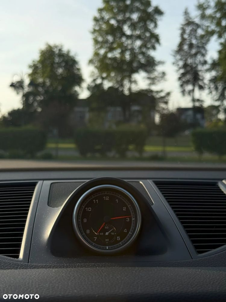 Porsche Macan Standard - 11