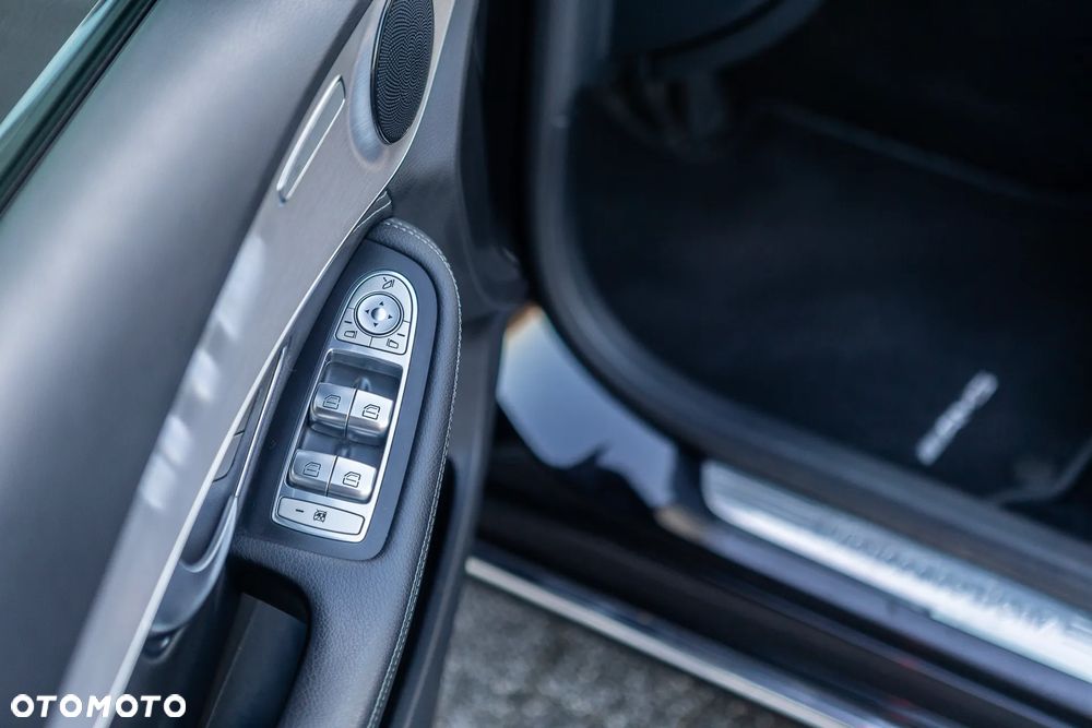 Mercedes-Benz Klasa C - 38