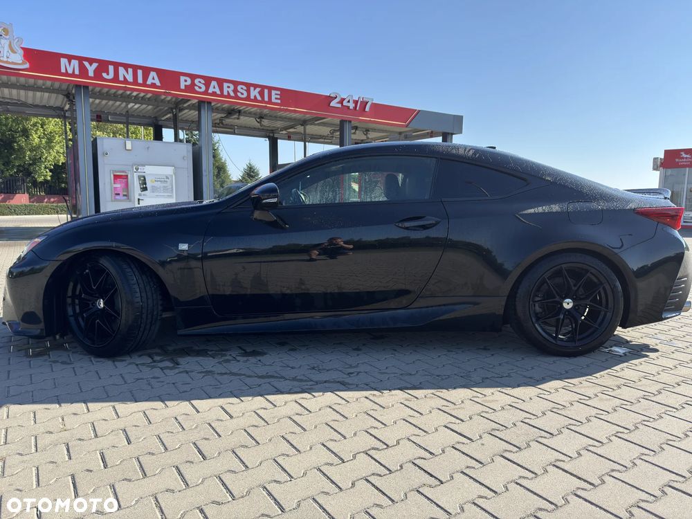 Lexus RC - 3