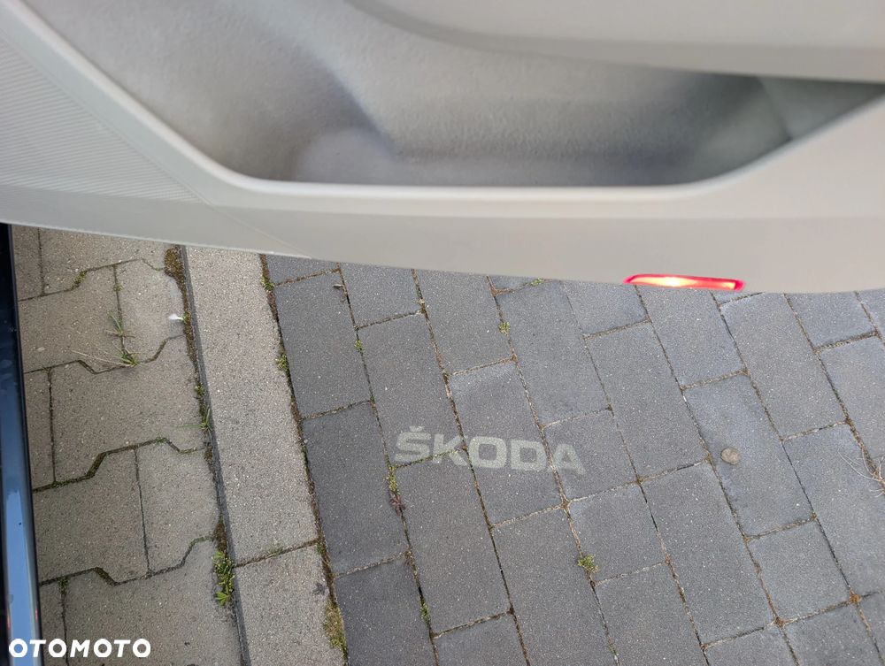 Skoda Superb 2.0 TDI DSG Premium Edition - 12