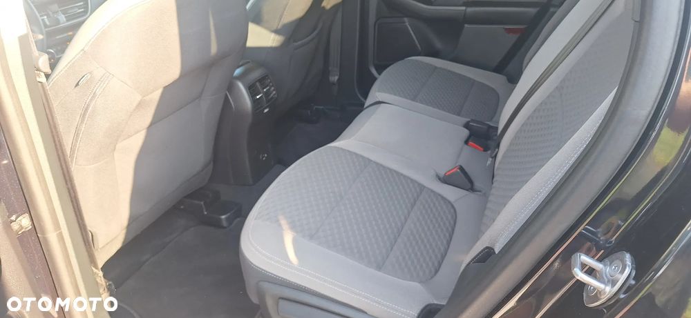 Ford Kuga - 13