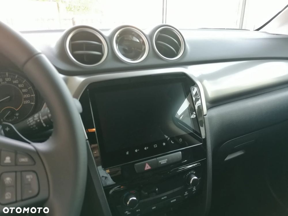 Suzuki Vitara 1.4 Boosterjet mHEV Premium Plus 2WD - 9