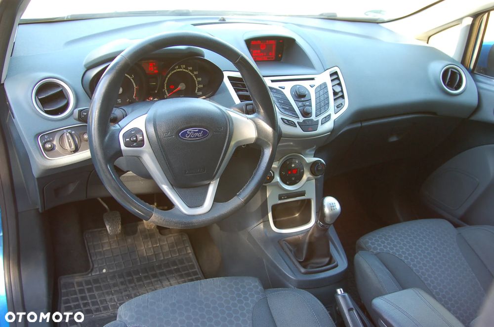 Ford Fiesta 1.4 Titanium EU5 - 21