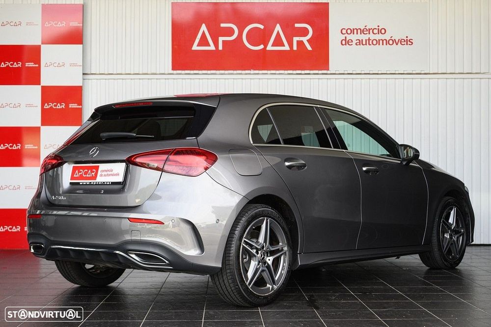 Mercedes-Benz A 250 e AMG Line - 4