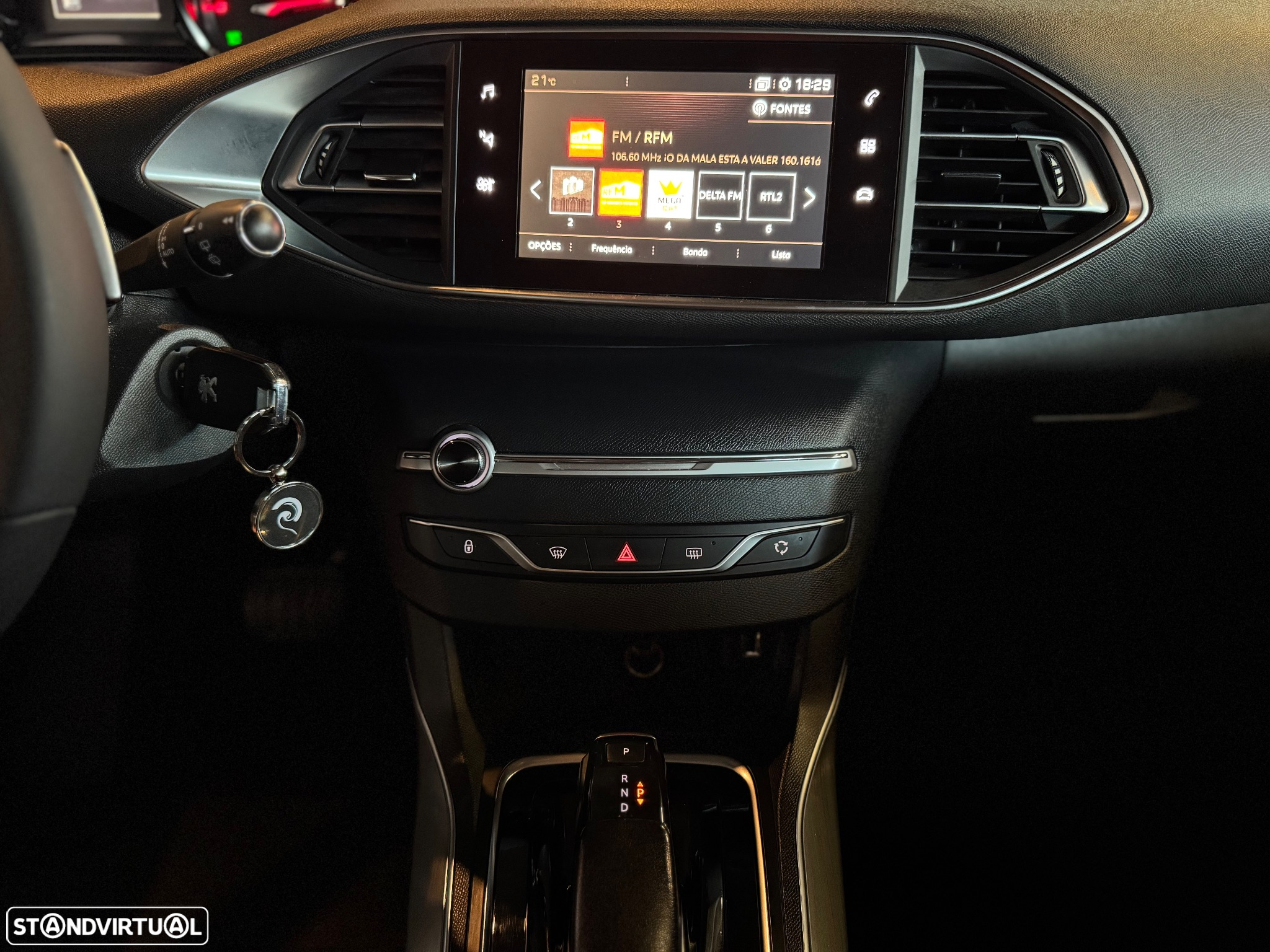 Peugeot 308 BlueHDi 130 EAT8 Style - 15