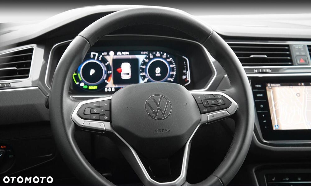 Volkswagen Tiguan - 11