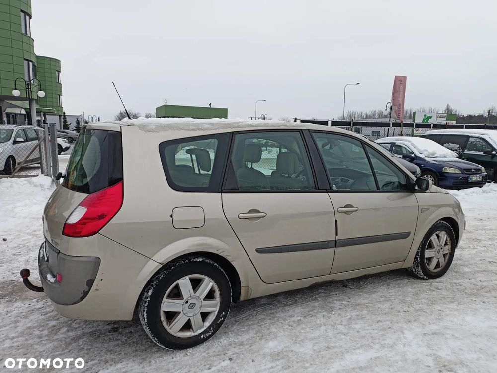 Renault Grand Scenic - 4