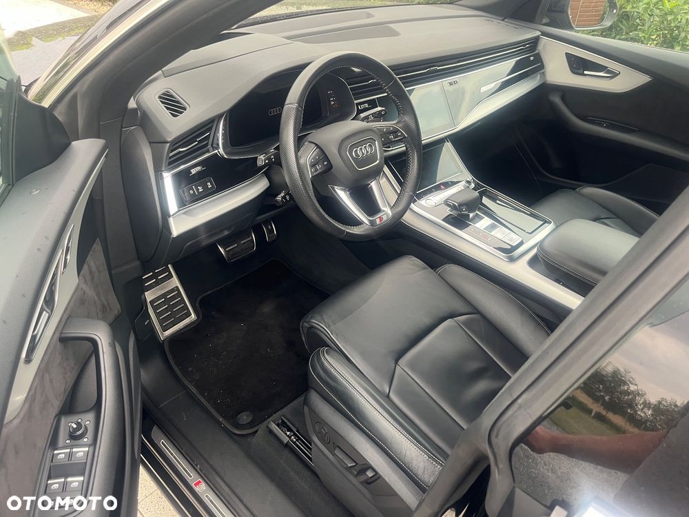 Audi Q8 - 17
