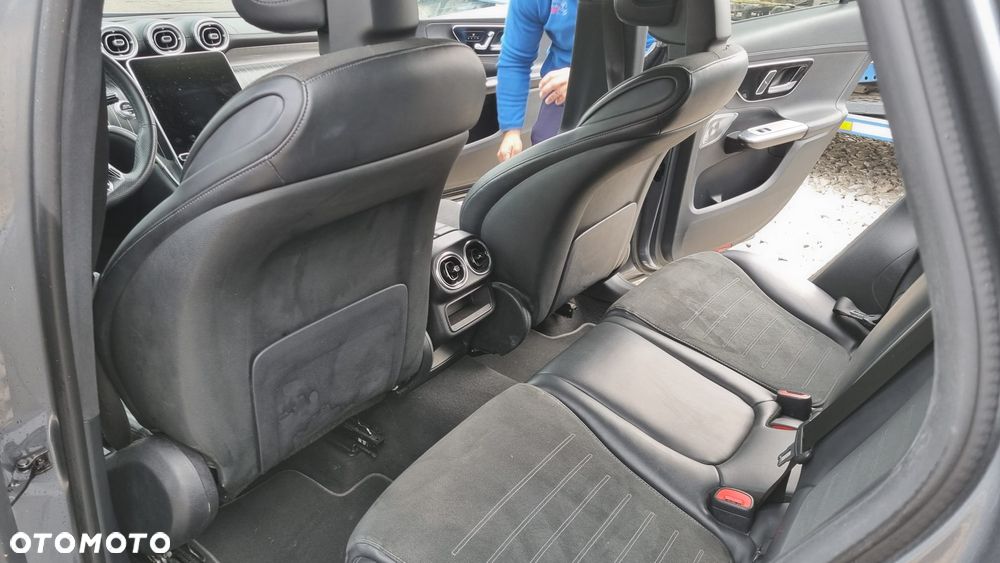 Mercedes-Benz GLC 220 d 4Matic 9G-TRONIC AMG Line Advanced - 25