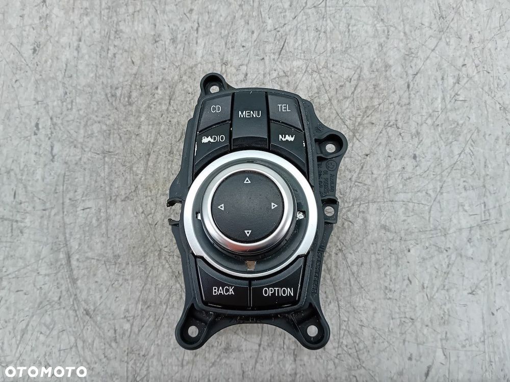 PANEL STEROWANIA RADIA BMW E90 924943901 - 1