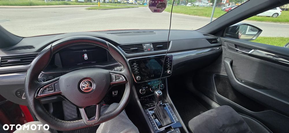 Skoda Superb 2.0 TDI SCR 4x4 Sportline DSG - 10
