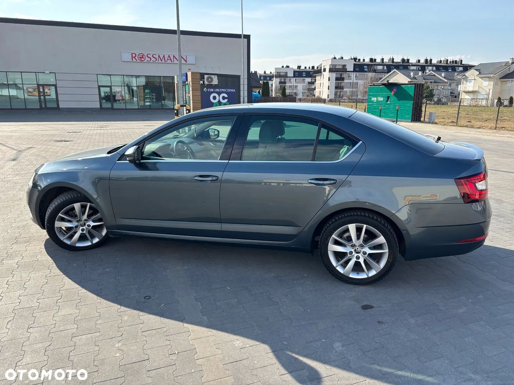 Skoda Octavia 1.5 TSI ACT Style DSG - 2