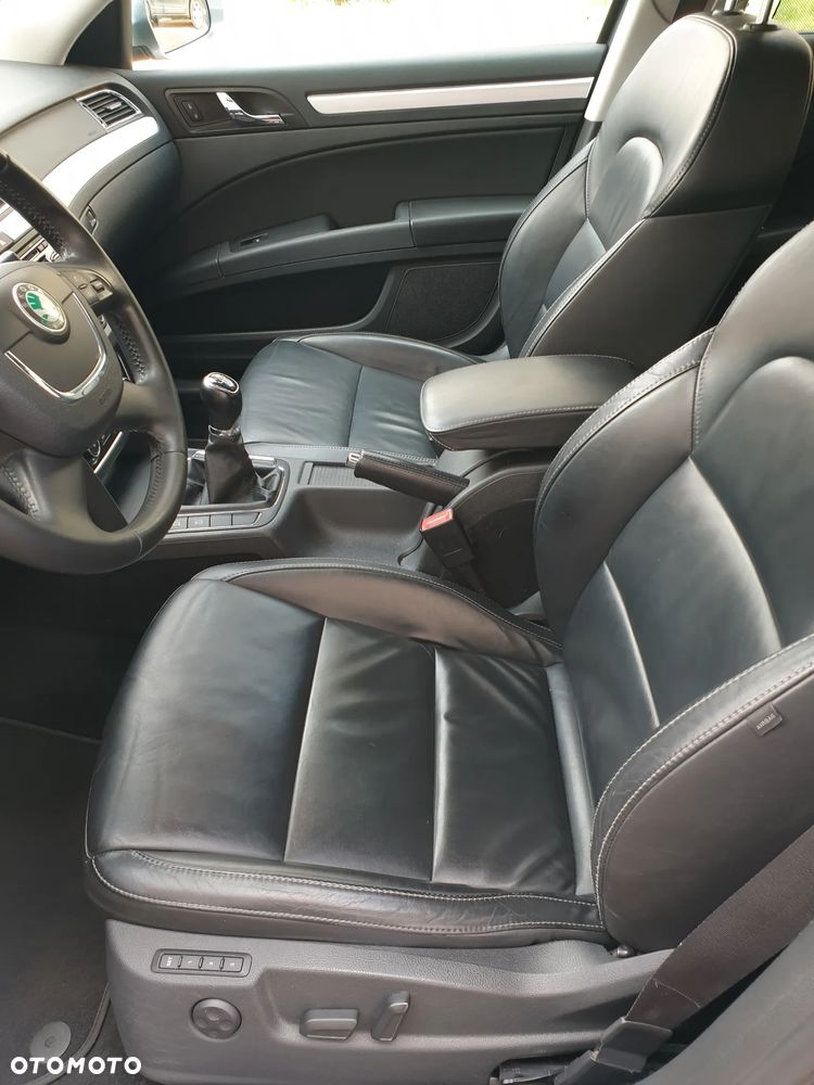 Skoda Superb 1.6 TDI Green tec Ambition - 25