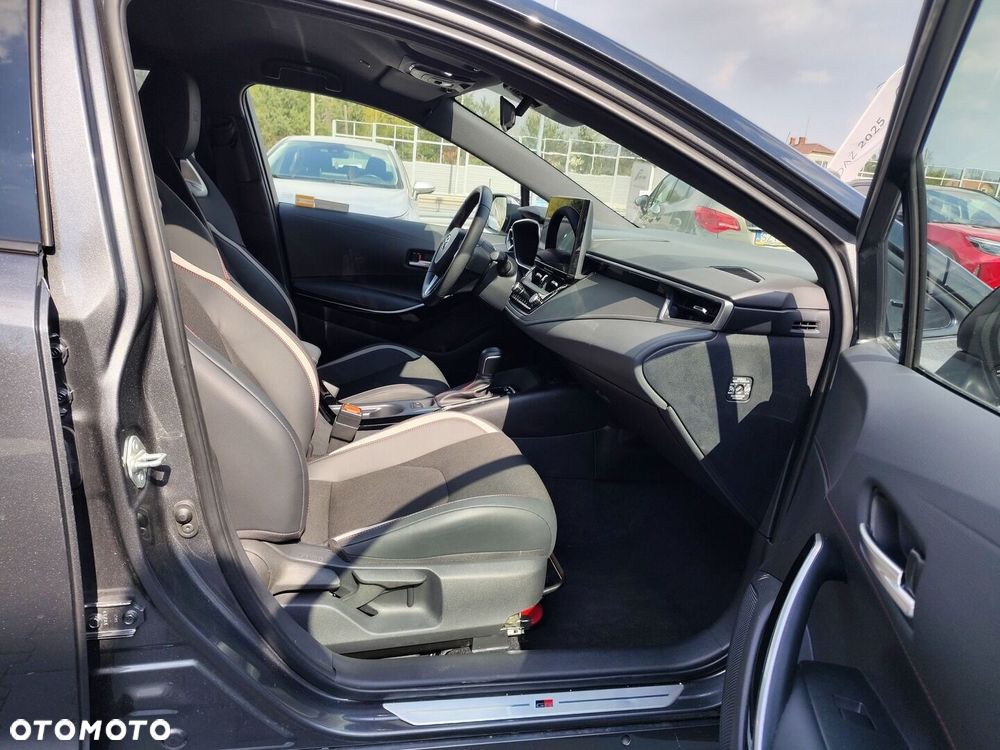 Toyota Corolla 1.8 Hybrid GR Sport - 8
