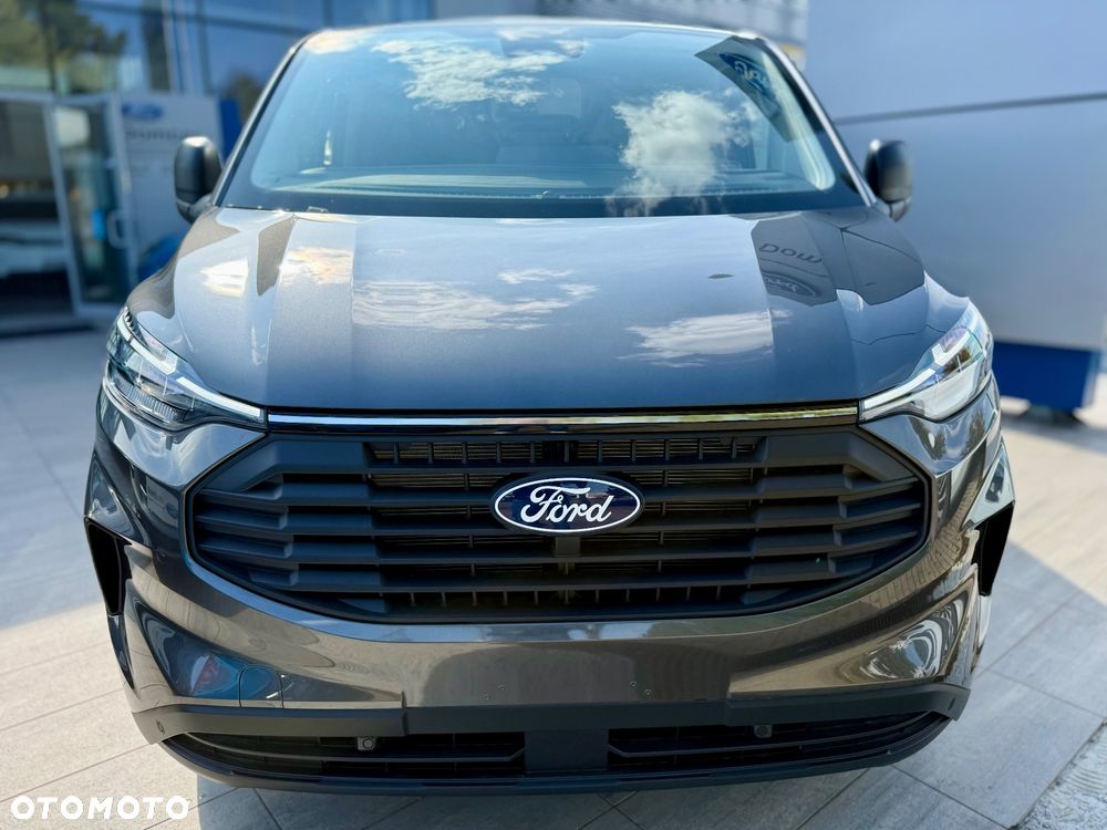 Ford Custom - 6