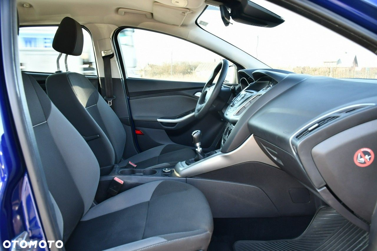 Ford Focus Turnier 1.6 TDCi ECOnetic 99g Start-Stopp-Sy SYNC Edition - 39