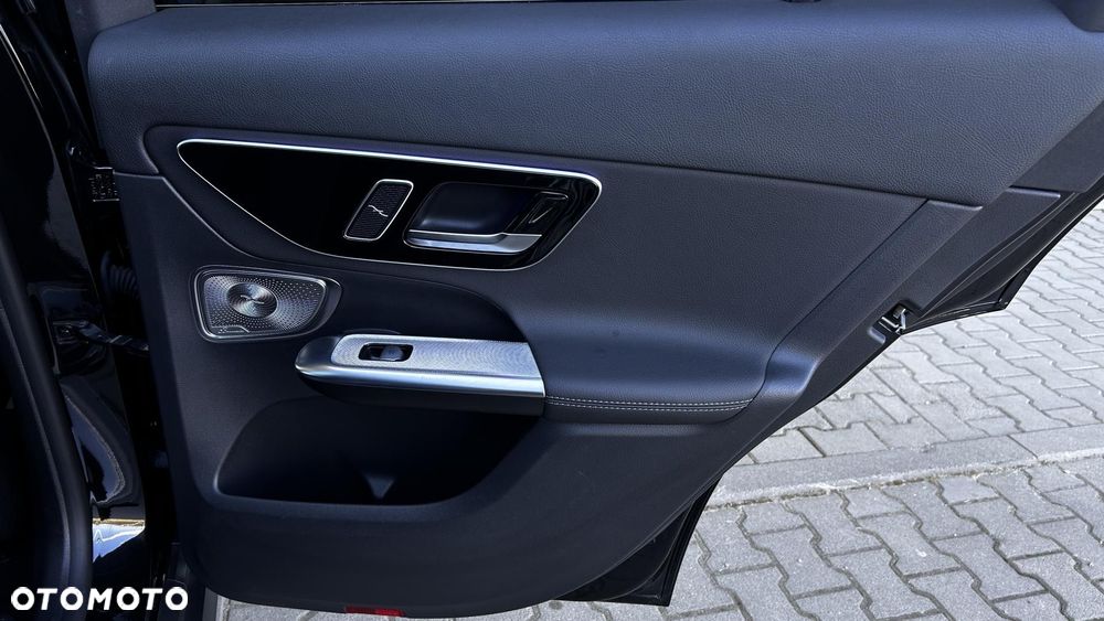 Mercedes-Benz GLC - 29