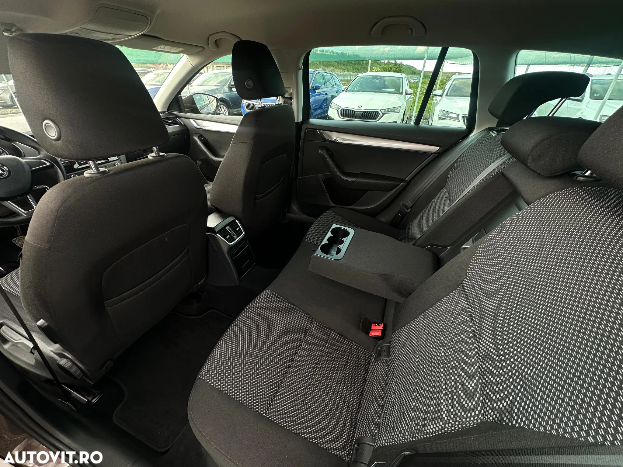 Skoda Octavia 1.6 TDI 4x4 Style - 25