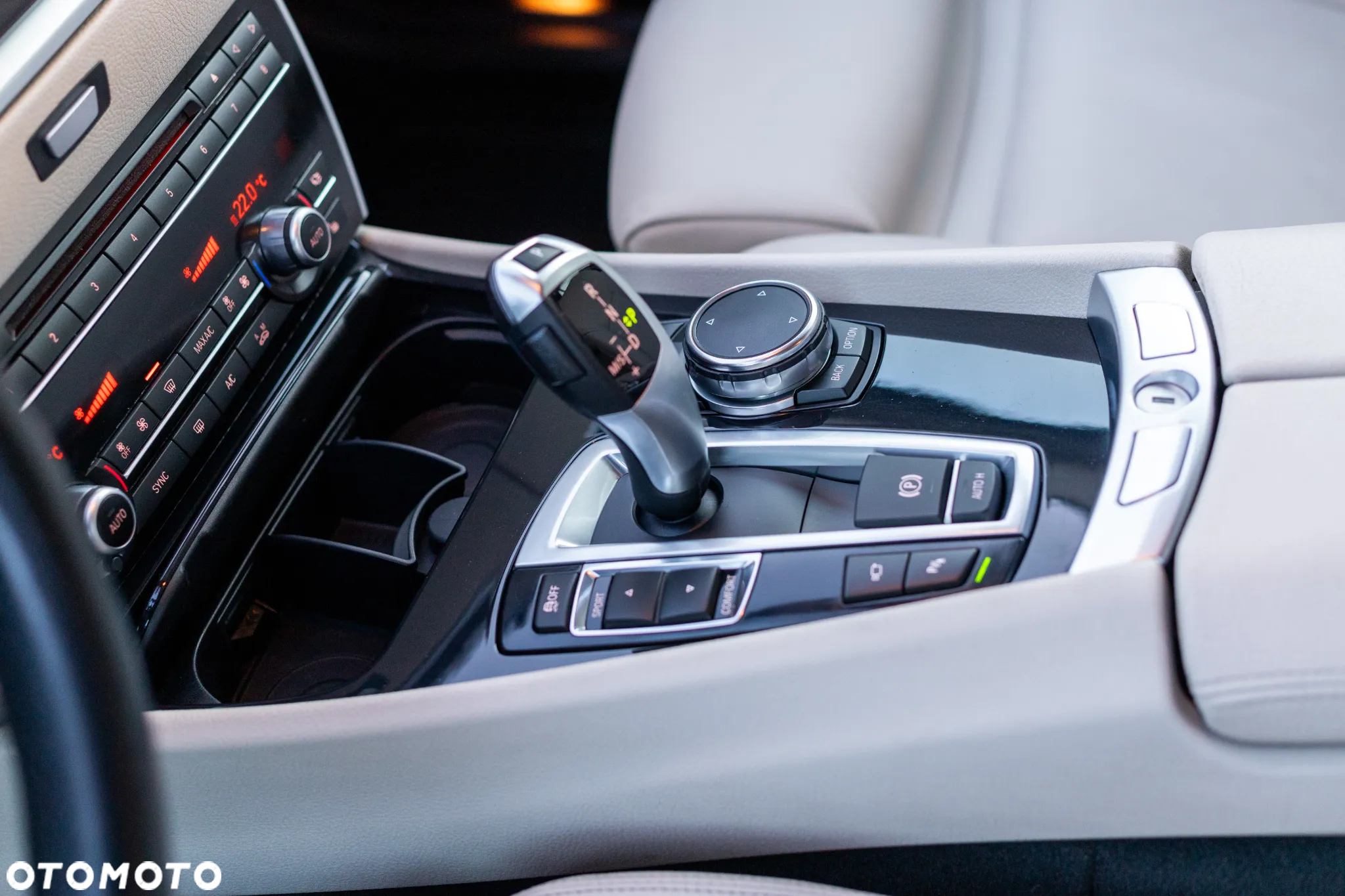BMW 5GT - 15