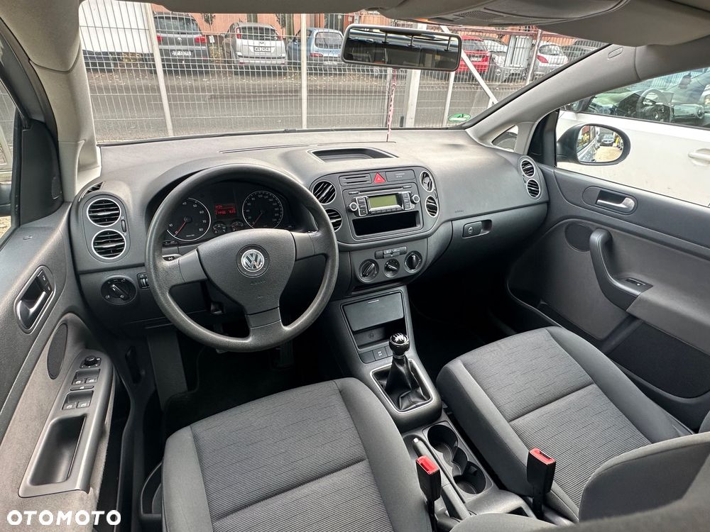 Volkswagen Golf Plus - 22