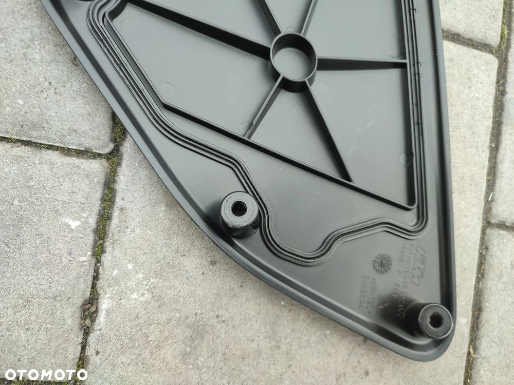 Osłona, klapka Airboxa KTM 690 Duke - 10