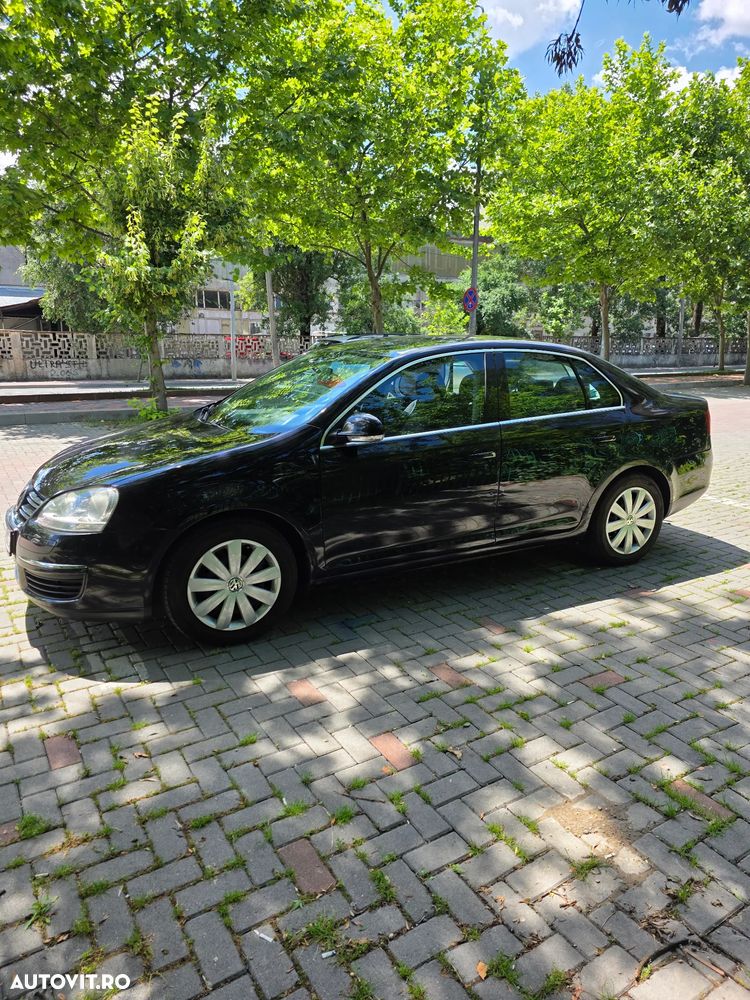 Volkswagen Jetta 1.9 TDI Comfortline - 10