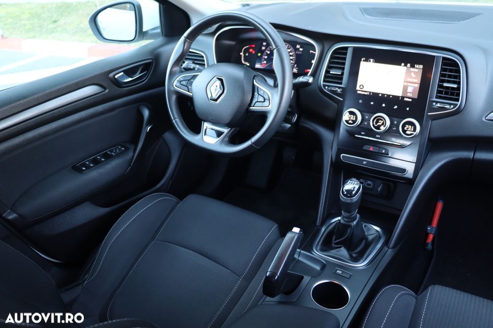 Renault Megane TCe GPF Zen - 5